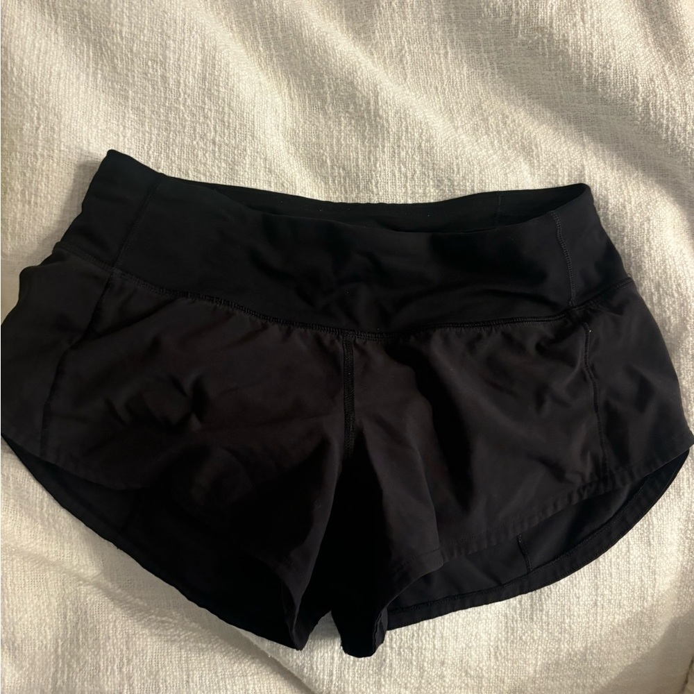 Lululemon Black Speed up 2.5 inch Shorts
